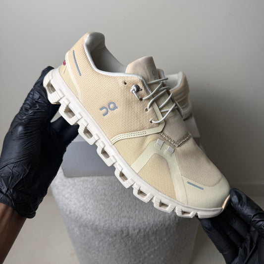 On Cloud 6 <New Beige>.