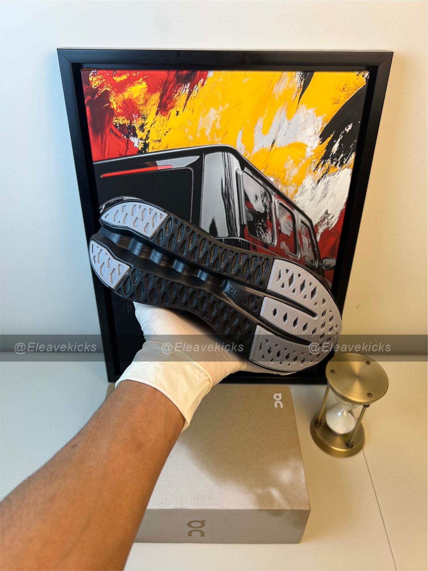 On Cloud surfer 'Creek White'