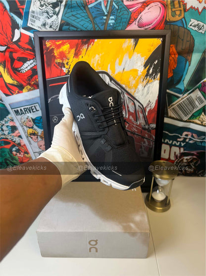 On Cloud 6 Black | White