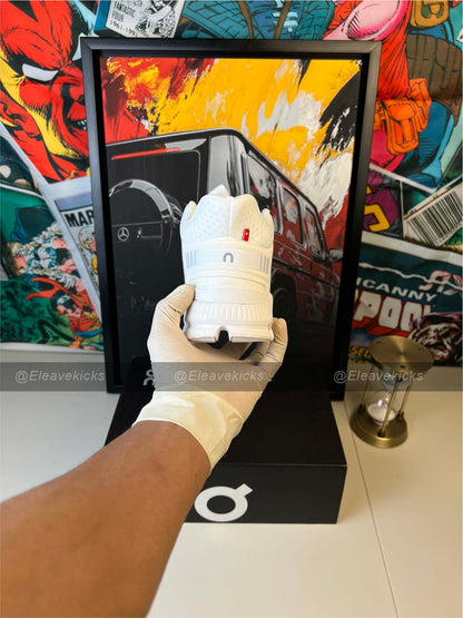 On Cloud Hi Edge White