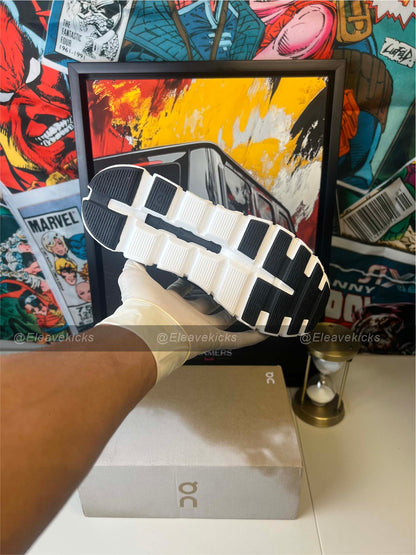 On Cloud 6 Black | White