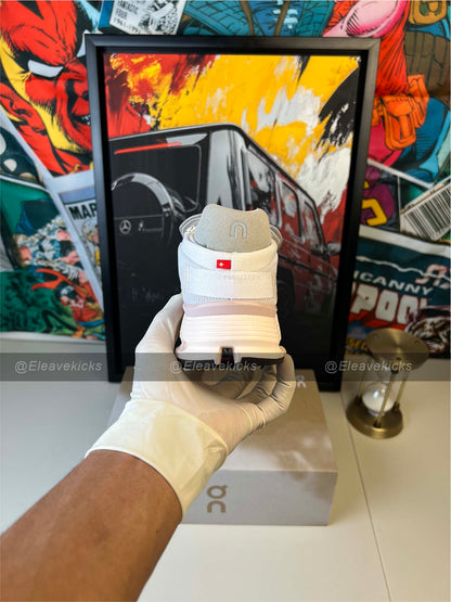 On Cloudnova “Pearl Shell”