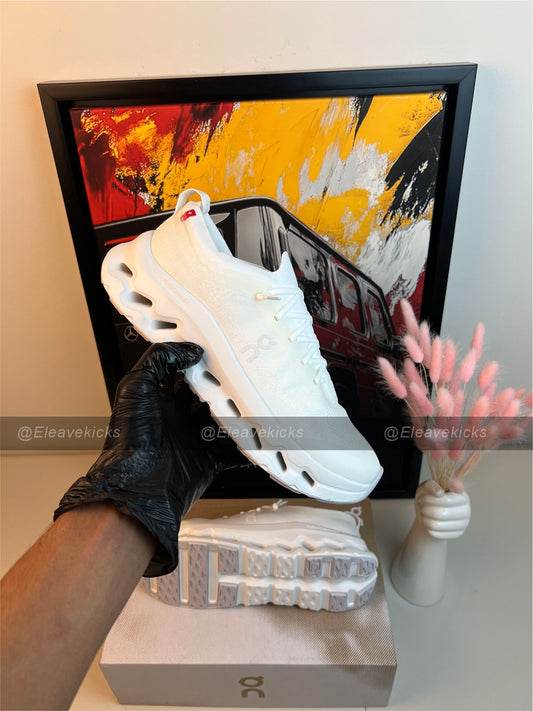 On Cloudtilt Moon ‘Nimbus’