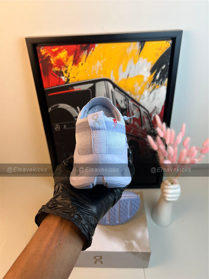 On Cloudtilt Moon White/Frost