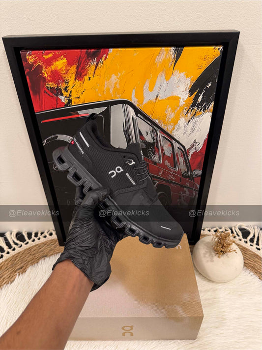 On Cloud 6 waterproof in all black.